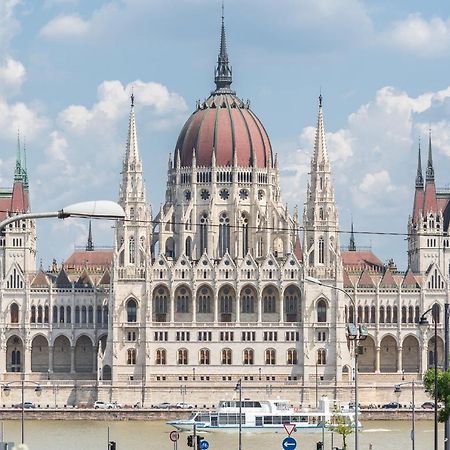 Bright Studio With Parliament View, Free Parking Budapest Exterior photo