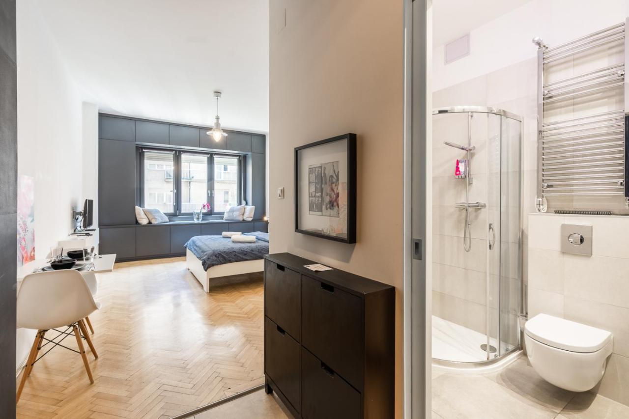 Bright Studio With Parliament View, Free Parking Budapest Exterior photo