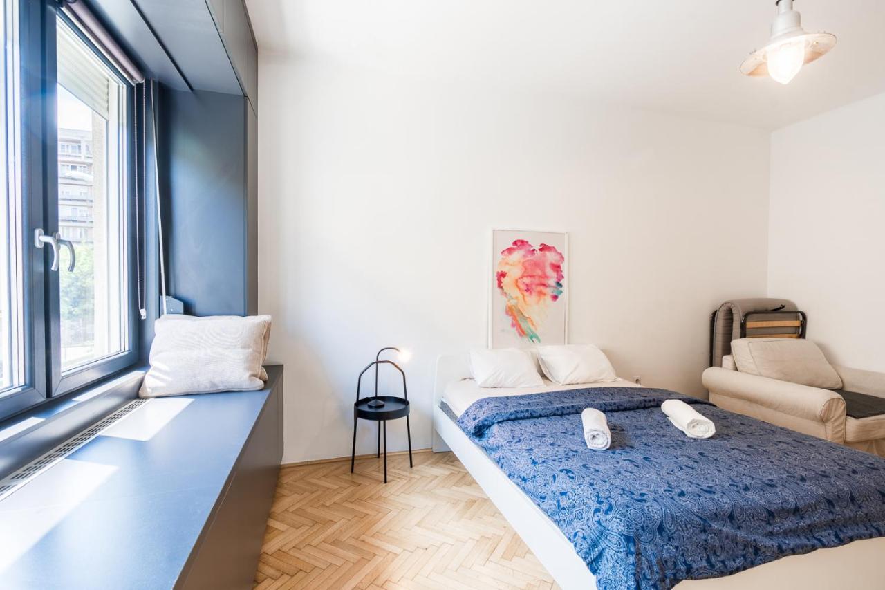 Bright Studio With Parliament View, Free Parking Budapest Exterior photo
